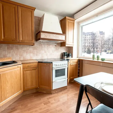 Appartamento -- 2ndhomes 1br With Balcony Next To Tram Lines --